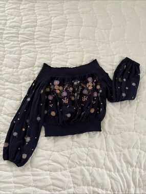 Free People Off-Shoulder Navy Floral Smocked Waist Women’s Top